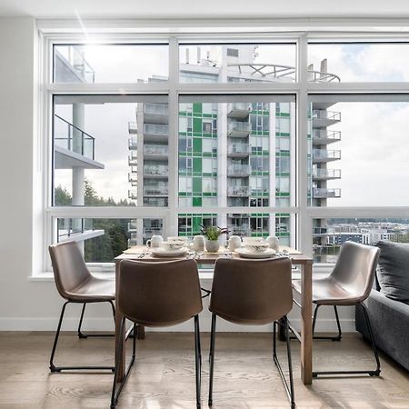 Urban Oasis: Stylish Apartment Retreat At Ubc 溫哥華 外观 照片