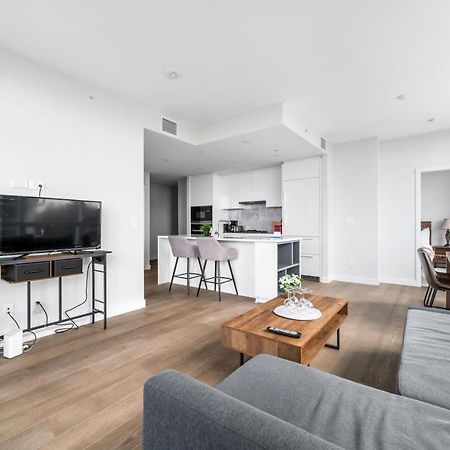 Urban Oasis: Stylish Apartment Retreat At Ubc 溫哥華 外观 照片