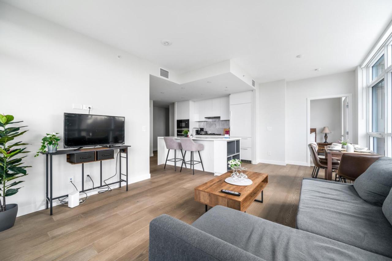 Urban Oasis: Stylish Apartment Retreat At Ubc 溫哥華 外观 照片
